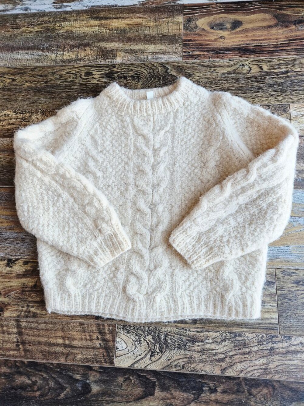 Vintage Nepalnese Wool Chunky Cableknit Fisherman Crew Sweater Ivory